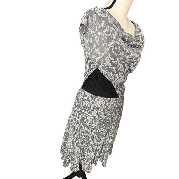 Betsey Johnson Dress Gray & White Floral Print Pleated  Cowl Neck Back Zipper 14 - Picture 6 of 8